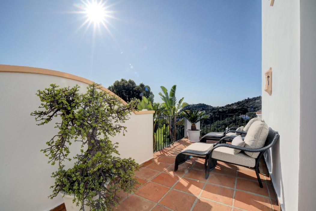 Villa Lámpara en la colina Benahavís Exterior foto